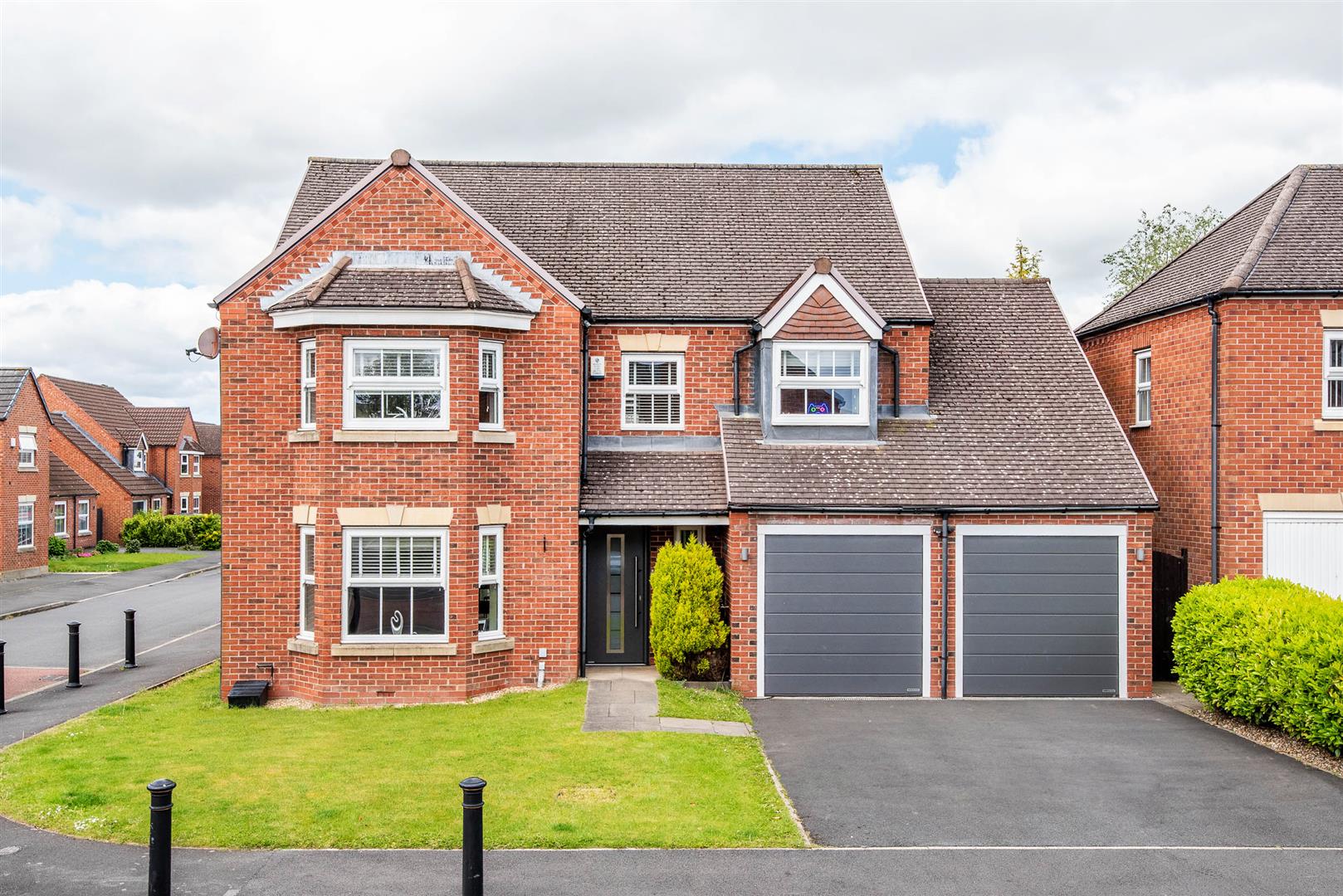 4 bed property in Parish Gardens, Leyland